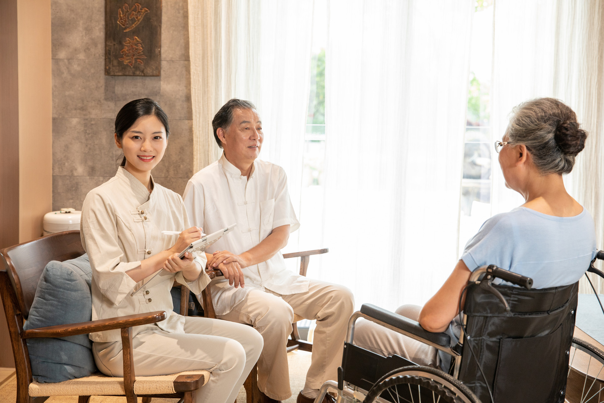 The Power of Silence: A Natural Recharge for the Elderly