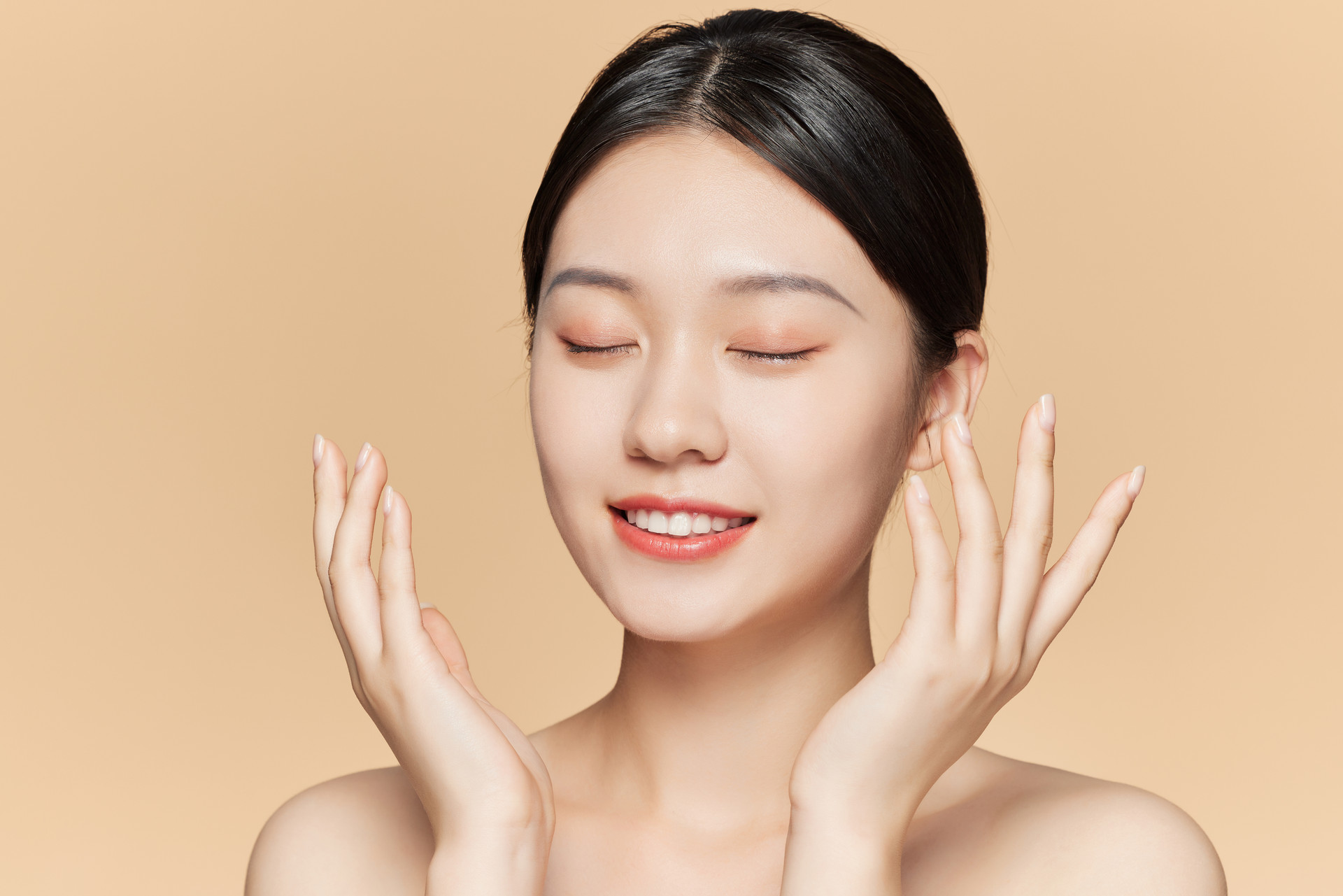 Traditional Chinese Medicine Approach to Dental Beauty: Tips for Strong and White Teeth