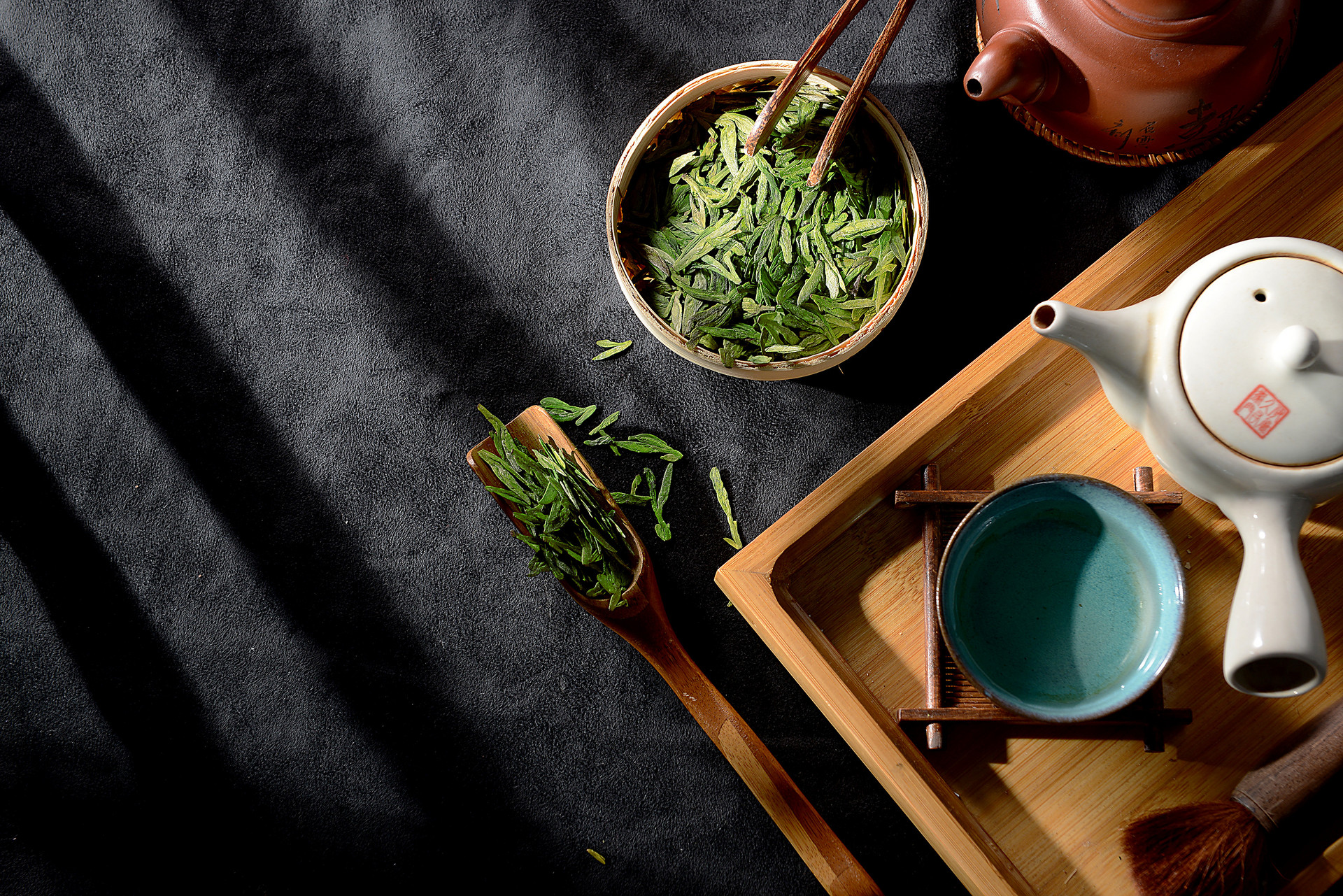Tea Therapy for Autumn Health: Clearing Heat and Eliminating Dryness