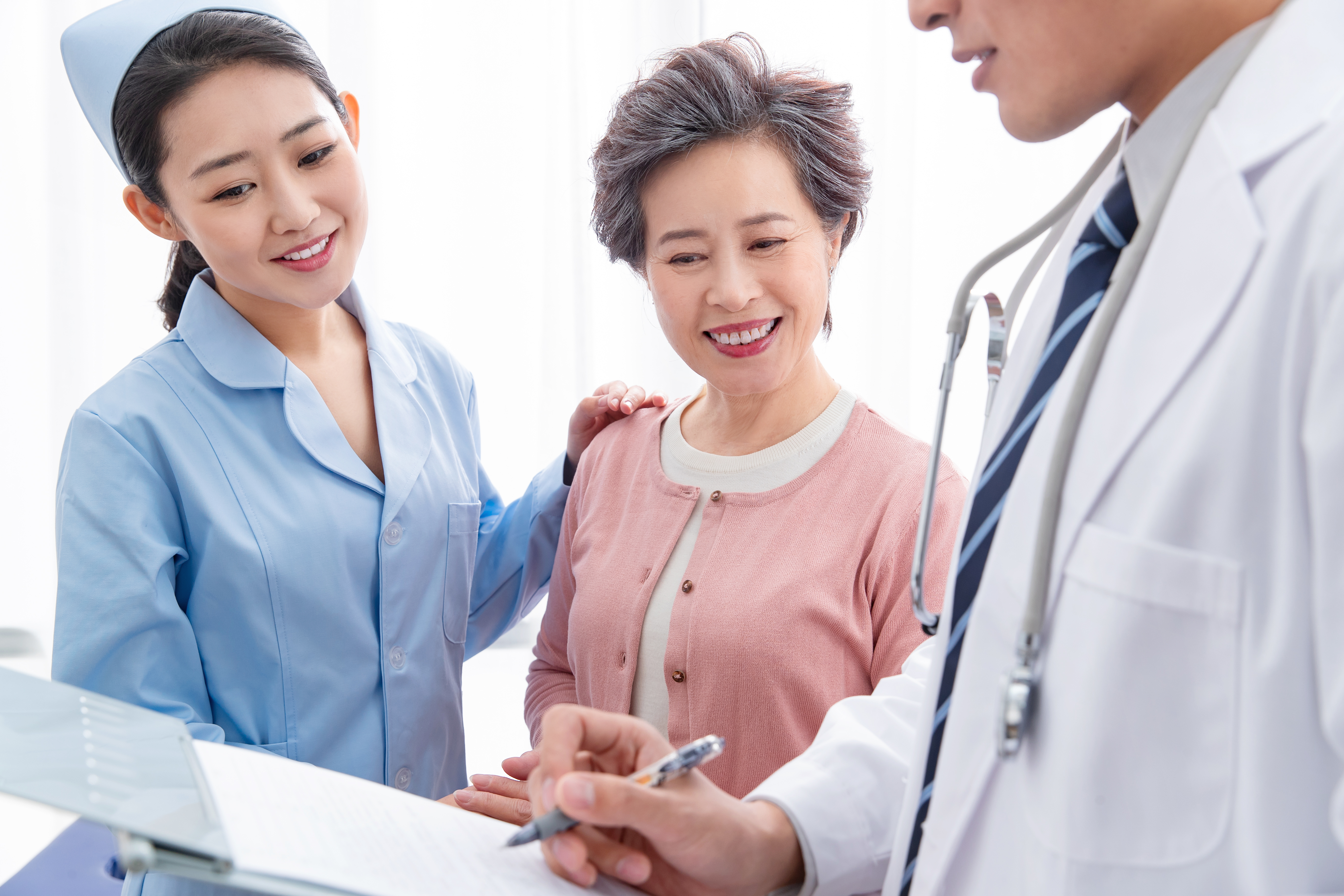 The Benefits and Precautions of Ai Jiu: Traditional Chinese Medicine for Body Regulation